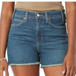 Signature by Levi Strauss & Co Women's Heritage 3" High Rise Cutoff Short 16/W33